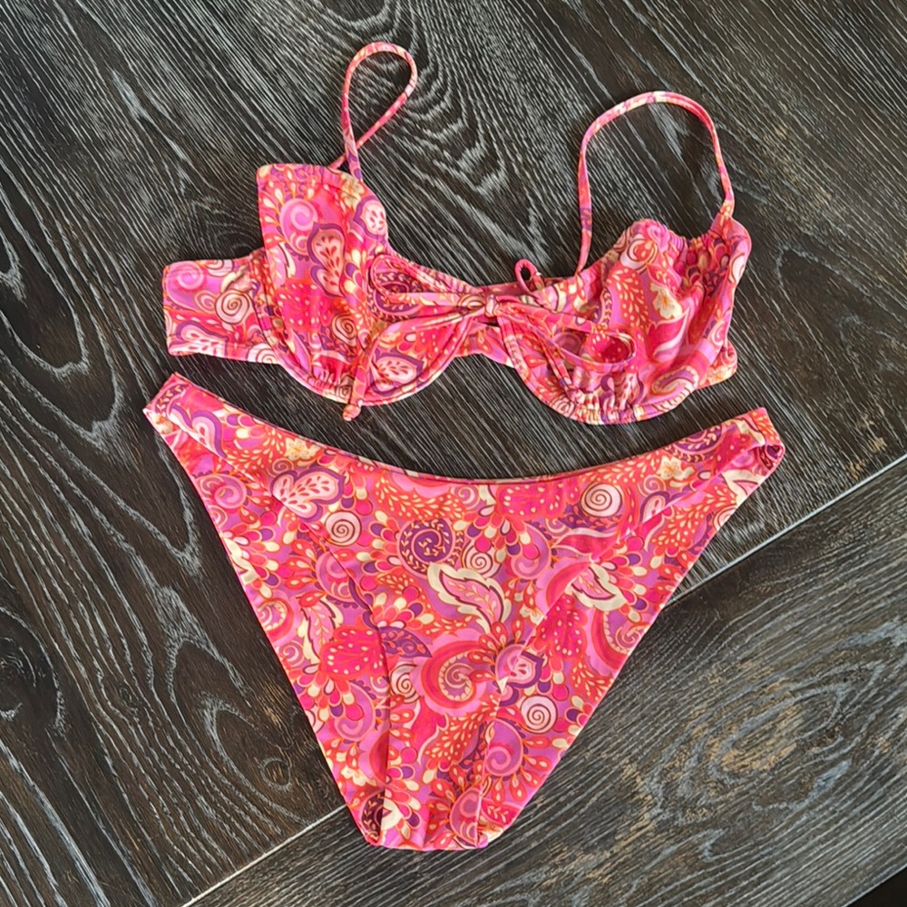 Kulani Kinis Ruched Underwire Bikini Top Size Large - Picture 10 of 10